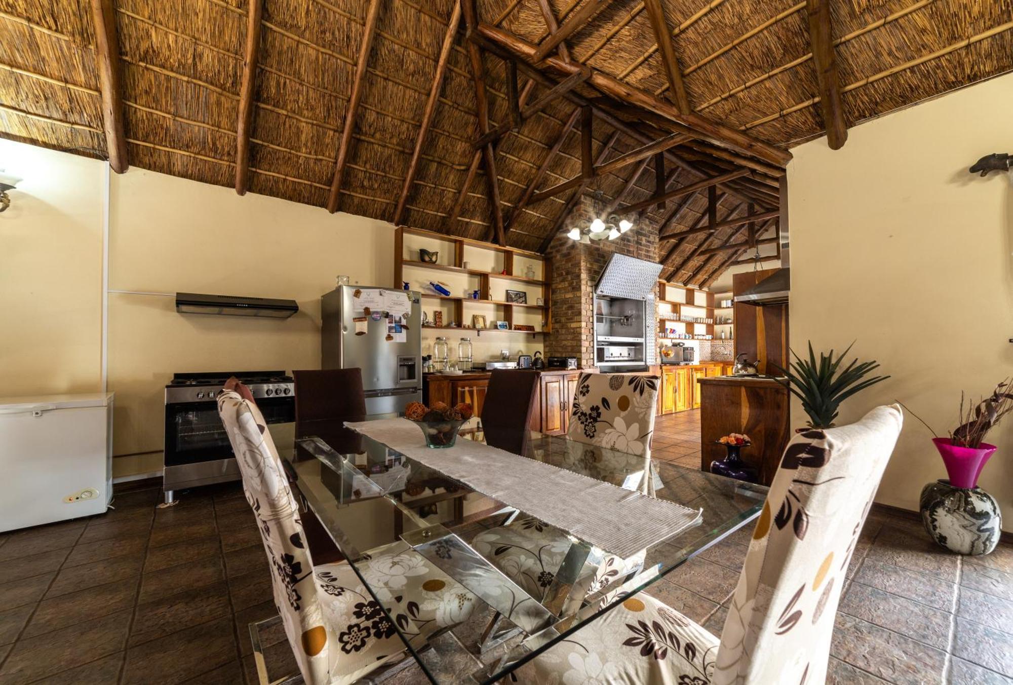Thatch Haven Guesthouse Centurion Exterior foto